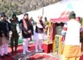 मुख्यमंत्री धामी ने देवभूमि आगमन पर रक्षा मंत्री का स्वागत एवं अभिनंदन करते हुए सीमांत क्षेत्रों की विकास परियोजनाओं के लोकार्पण पर आभार व्यक्त किया 