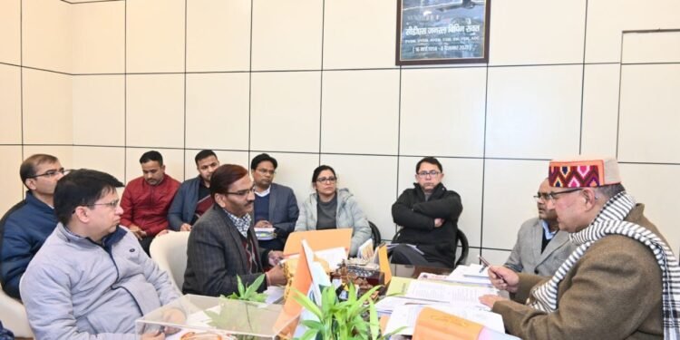 कृषि एवं उद्यान विभाग की समीक्षा बैठक कर विभागीय मंत्री गणेश जोशी ने दिए ये निर्देश