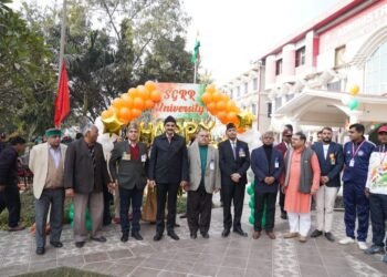 एसजीआरआर विश्वविद्यालय में धूमधाम से मनाया गया गणतन्त्र दिवस समारोह….   