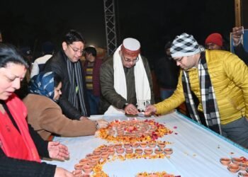 रुद्रपुर गांधी मैदान में आयोजित राष्ट्रीय सरस मेला 2024 में जिले के प्रभारी मंत्री गणेश जोशी ने प्रतिभा किया..