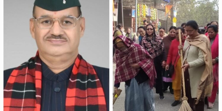 कैबिनेट मंत्री गणेश जोशी के जन्मदिवस को सेवा सप्ताह के तहत प्रथम दिवस गुच्छुपानी में स्वच्छता अभियान का कार्य करते भारतीय जनता पार्टी के कार्यकर्ता