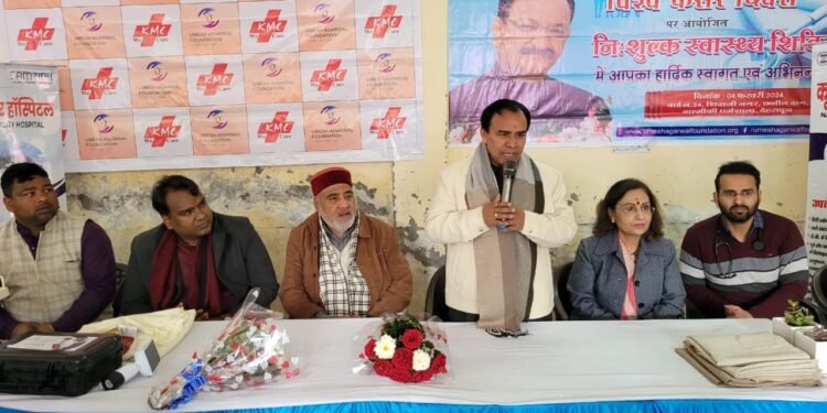 अपने पिता की तरह ही सिद्धार्थ उमेश अग्रवाल लगातार जनता के लिए 24 घंटे रहते है समर्पित