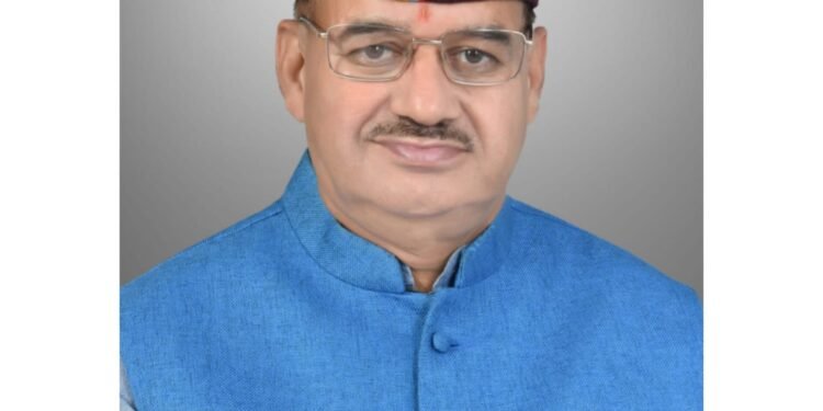 कृषि मंत्री गणेश जोशी ने अल्मोड़ा के गरुड़ाबाज (धौलादेवी) में चाय फैक्ट्री की स्थापना के लिए 129.99 लाख रुपए की स्वीकृति की प्रदान