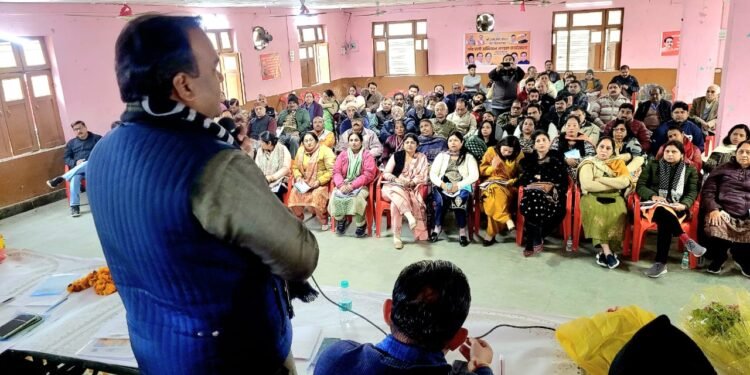 गांव चलो अभियान के कार्यक्रम के मध्य क्रमश G M S मंडल कैंट विधानसभा, डॉ श्यामा प्रसाद मुखर्जी मंडल धर्मपुर विधानसभा, रायपुर मंडल रायपुर विधानसभा में कार्यशाला संपन्न हुई