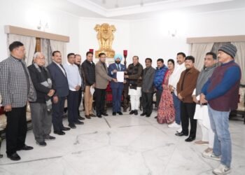 यू.सी.सी. हेतु विशेष सत्र का हवाला देते हुए प्रश्नकाल एवं अविलम्बनीय लोक हित सूचनाओं को स्थगित करना कार्यसंचालन नियमावली का उल्लंघन है।