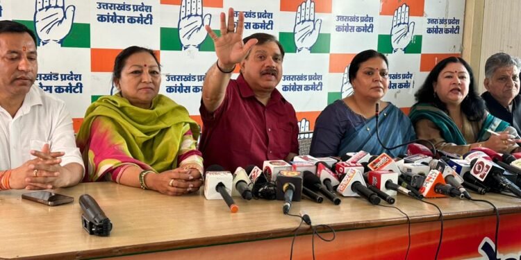 भाजपा से कांग्रेस का बड़ा सवाल उत्तराखंड में पेपर लीक और भर्ती घोटालो का दोषी कौन?