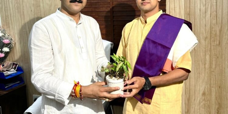 सूर्यराग होंगे बदरीनाथ के नए नायब रावल, दून पहुंच कर बीकेटीसी अध्यक्ष से की भेंट