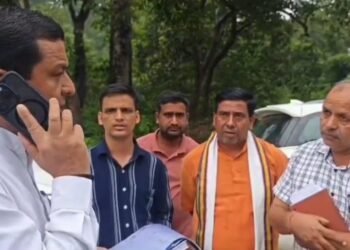 धनगढ़ी और पनोद नाले पर चल रहे पुल निर्माण के कार्य का किया निरीक्षण बोले अगले साल बरसात से पहले इन दोनों पुलों का निर्माण कार्य शुरू हो जाएगा:बलूनी