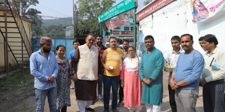 मसूरी विधानसभा क्षेत्र में निर्मित होने वाली सड़को का भूमि पूजन कैबिनेट मंत्री गणेश जोशी ने किया 