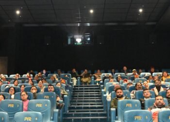 कैबिनेट मंत्री गणेश जोशी ने कहा कि “द साबरमती रिपोर्ट” 2002 के गोधरा कांड के वास्तविक सच को देश की जनता के सामने लाती है। यह फिल्म दशकों तक प्रचारित भ्रामक “नैरेटिव” का पर्दाफाश करती है। 