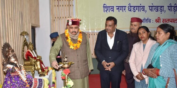 महाराजा अग्रसेन हिमालय विश्वविद्यालय छात्रावास भवन का भी किया लोकार्पण