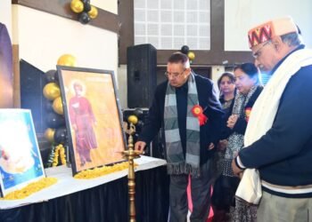 स्वामी विवेकानन्द पब्लिक स्कूल के 38वें वार्षिकोत्सव कार्यक्रम में बतौर मुख्य अतिथि प्रतिभाग करते कैबिनेट मंत्री गणेश जोशी।