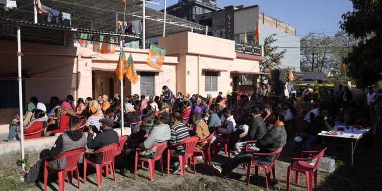 हम सब जानते हैं भारतीय जनता पार्टी की सरकार में समय-समय पर हमारे सैनिकों और पूर्व सैनिकों के लिए कई योजनाओं के माध्यम से लाभ देने का काम किया है 