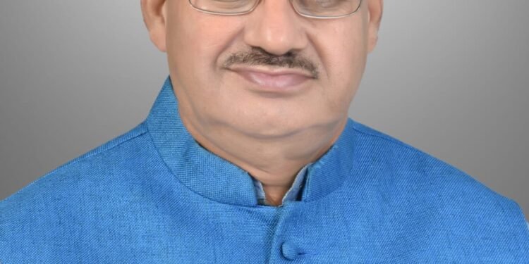 ग्राम्य विकास मंत्री गणेश जोशी ने कहा कि सरकार प्रधानमंत्री नरेंद्र मोदी के लखपति दीदी संकल्प को साकार करने के लिए लगातार प्रयास कर रही है