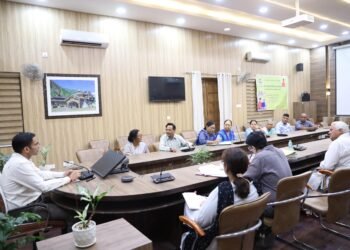 आंदोलनकारियों की समस्याओं का हरसंभव निस्तारण किया जाएगा : डीएम 