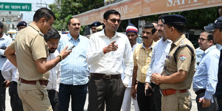 प्लानिंग, डिजाईन, डिशक्शन से पूर्व धरातल पर उतर जाते हैं, डीएम सविन के प्राजेक्ट