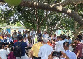 देहरादून जनपद के डोईवाला ब्लॉक के पाववाला सौड़ा गांव में ‘विकसित कृषि संकल्प अभियान’ के तहत लगी किसान चौपाल 