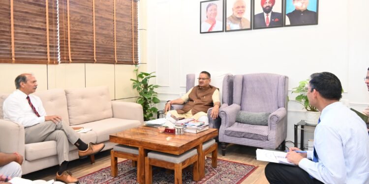 सैन्यधाम निर्माण कार्य में तेजी लाएं, इस माह के अंत तक निर्माण पूरा हो: मंत्री गणेश जोशी ने पेयजल निगम को दिए निर्देश।