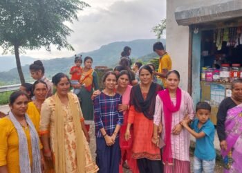 गांव गांव से आई आवाज शिवानी ने कि हम तुम्हारे साथ…