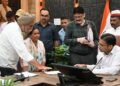 बद्रीपुर क्षेत्र के लोगों ने बंदरों के आतंक से मुक्ति की लगाई गुहार, जिलाधिकारी ने वन विभाग को त्वरित कार्रवाई के निर्देश जारी किए।