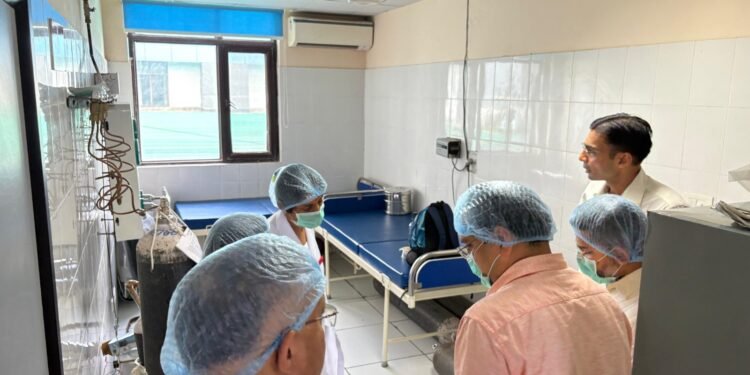मा0 मुख्यमंत्री के संकल्प और जिलाधिकारी सविन बंसल की पहल से जिला चिकित्सालय का एसएनसीयू आधुनिक सुविधाओं से होगा सुसज्जित, अब मरीजों को नहीं जाना पड़ेगा निजी अस्पताल