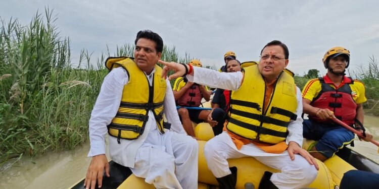 संकट में मुख्यमंत्री की सीधी पहुँच, जलभराव में भी जमीनी हकीकत जानी