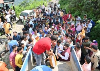 “आपदा से हाहाकार के बीच मंत्री जोशी का सशक्त नेतृत्व, हर गांव तक पहुंचा रहे मदद और भरोसे का पैगाम”