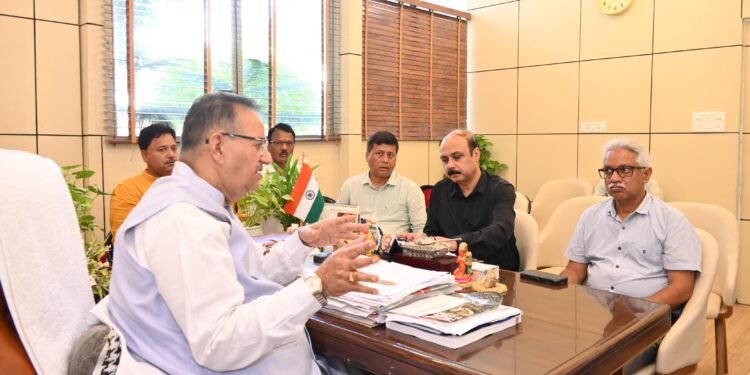 जनता की समस्याओं को अपने कंधों पर उठाकर समाधान कराने की ठान चुके हैं मेहनती और संवेदनशील जनसेवक गणेश जोशी”