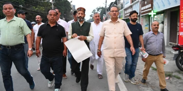 कैबिनेट मंत्री ने नए जीएसटी नियमों की जानकारी देते हुए विदेशी उत्पादों पर निर्भरता कम करने की दी सलाह