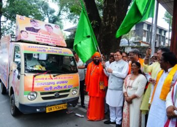 गरीबों और वंचितों के जीवन में आशा की नई किरण बनकर निकला मुख्यमंत्री धामी का “डॉ. भीमराव अंबेडकर समाज कल्याण बहुउद्देशीय शिविर रथ”