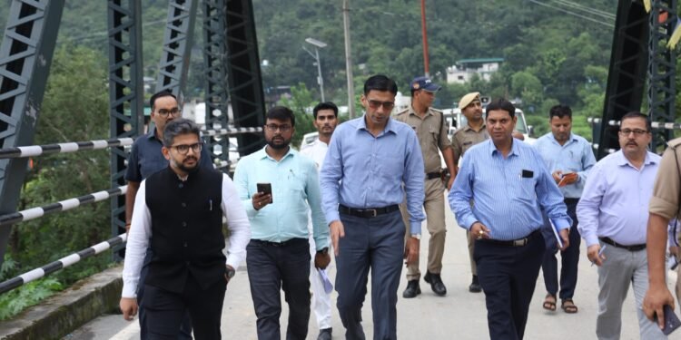 जिलाधिकारी सविन बंसल की अध्यक्षता में ग्राम इठारना के पंचायतघर एवं मंदिर परिसर में 01 दिसंबर को विशाल बहुउद्देशीय शिविर आयोजित होगा