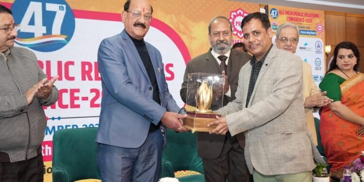 ऊर्जा क्षेत्र में नवाचार की दिशा में इंडियन ऑयल का बड़ा लक्ष्य, 2027 तक कार्बन उत्सर्जन शून्य करने का संकल्प