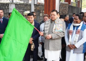 मुख्यमंत्री ने चमोली व टिहरी गढ़वाल में दो पूर्णतः सुसज्जित मोबाइल मेडिकल यूनिट्स की तैनाती की जानकारी दी