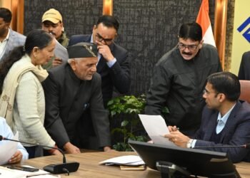 जिलाधिकारी की त्वरित कार्रवाई से 70 वर्षीय बुजुर्ग को राहत, तीन माह से अटकी वृद्धावस्था पेंशन का मौके पर समाधान