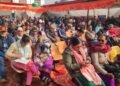 विकास नगर ब्लॉक मुख्यालय में प्रशासन गांव की ओर अभियान के तहत उमड़ा ग्रामीणों का सैलाब
