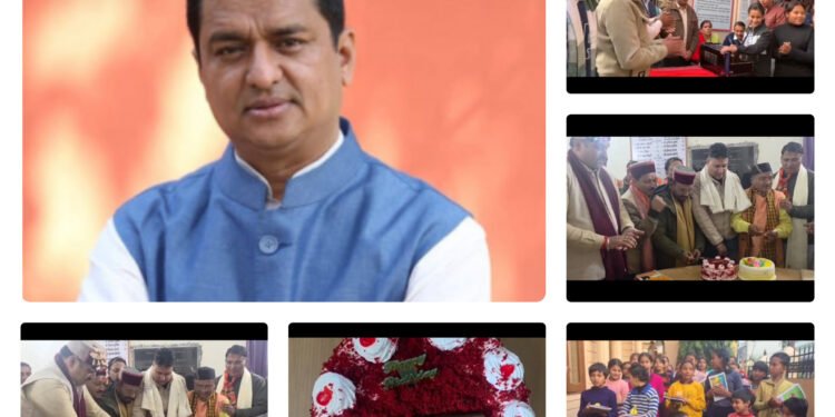 कोटद्वार के कुष्ठ आश्रम में कुष्ठ रोगियों और परिजनों को फल प्रदान कर अनिल बलूनी के जन्मदिन पर स्वास्थ्य सेवा के प्रति जागरूकता संदेश दिया गया